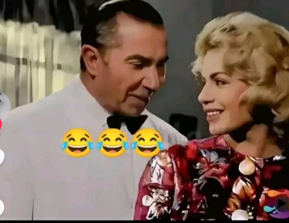 #صباح_الخير_والسعاده
هو لو حد مسك ايدك تعملي ايه 
دانا أصوات وألم عليه الدنيا 
طيب لو أنا يا قمر 
ما نتا عارف يا حمووووووودي صوتي ريح بقاله يومين 🤓🤓