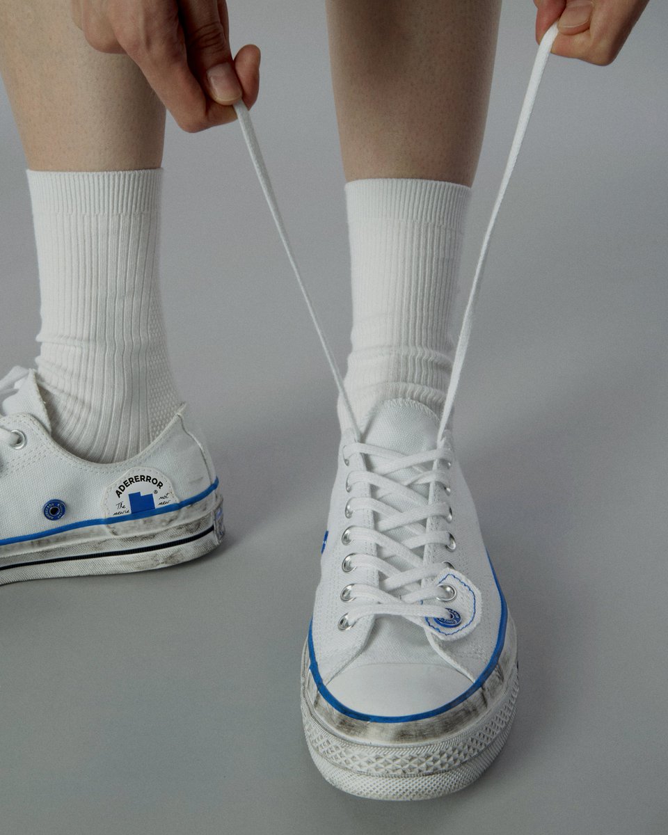 AderSignificant's tweet image. #SilverTag は、デニムとワークウェアを基盤に、時間とともに価値が深まるラインです。
ヴィンテージ加工の Converse (@converse) X ADERERROR Significant Chuck 70 と組み合わせ、時の痕跡をスタイルに落とし込みます。
 adererror.com
#ADERERROR