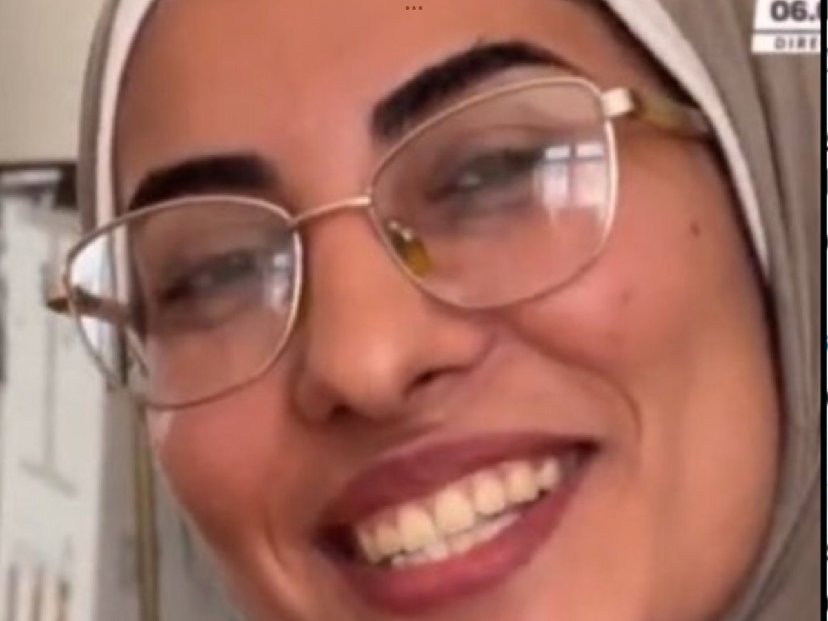 Elisabeth R! 🇫🇷/2022-2027/Remigration Totale✈️✈️ (@lisabethdanj) on Twitter photo 🚨Suite Gazaouie ! 🚨
de Mieux en Mieux :
info CNEWS :
Cette #% SÉLECTIONNÉE PAR BARROT 😳
est la NIÈCE DU garde du corps du
FONDATEUR DU HAMAS !
et Barrot ne le savait pas ! 😳😝👏
<a href="/JeanMessiha/">Jean MESSIHA</a> <a href="/knafo_sarah/">Sarah Knafo</a> <a href="/ZemmourEric/">Eric Zemmour</a> <a href="/GWGoldnadel/">G-William Goldnadel</a> 🚨Suite Gazaouie ! 🚨
de Mieux en Mieux :
info CNEWS :
Cette #% SÉLECTIONNÉE PAR BARROT 😳
est la NIÈCE DU garde du corps du
FONDATEUR DU HAMAS !
et Barrot ne le savait pas ! 😳😝👏
<a href="/JeanMessiha/">Jean MESSIHA</a> <a href="/knafo_sarah/">Sarah Knafo</a> <a href="/ZemmourEric/">Eric Zemmour</a> <a href="/GWGoldnadel/">G-William Goldnadel</a>