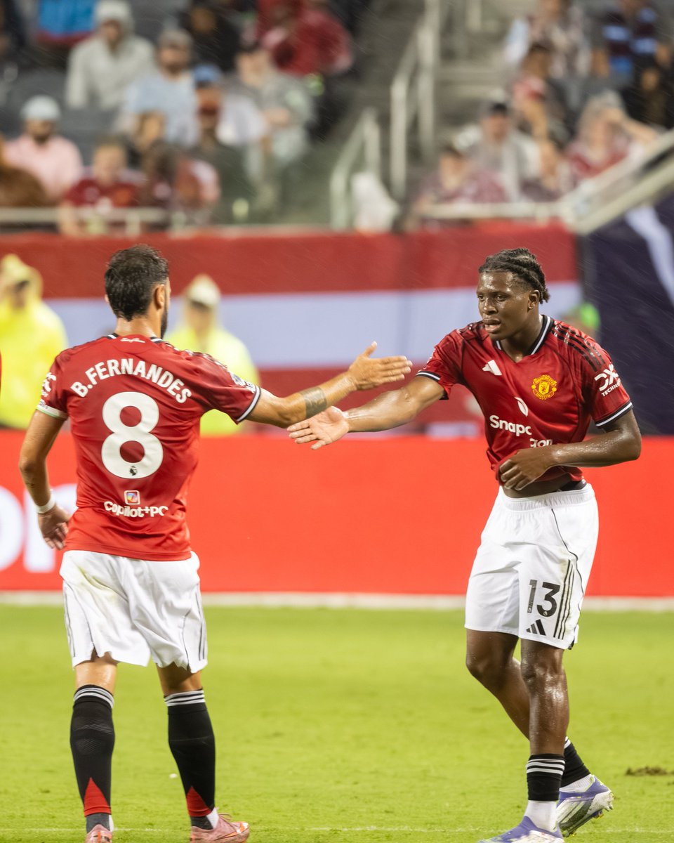 If you missed Man United vs Bournemouth.

Here’s a full breakdown of every goal and highlight from the match! 🧵⚽️