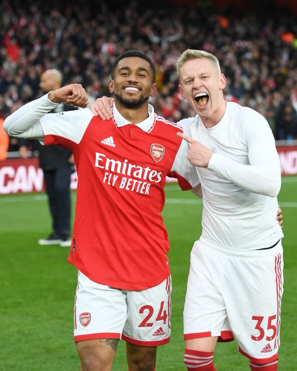 Fulham, Arsenal'dan savunma oyuncusu Oleksandr Zinchenko ve kanat oyuncusu Reiss Nelson'ı transfer etmek için bir girişimde bulundu. (<a href="/JacobsBen/">Ben Jacobs</a>)
