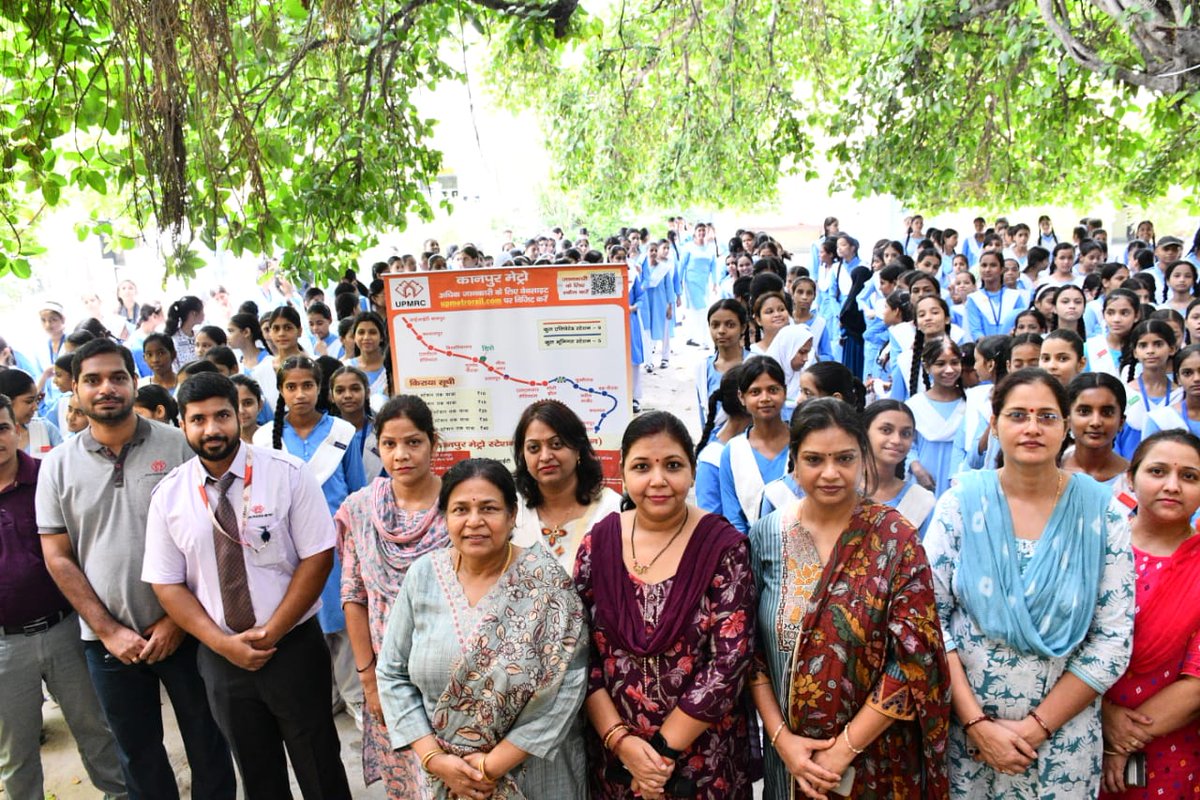 officialUPMRC's tweet image. उत्तर प्रदेश मेट्रो द्वारा GGIC चुन्नीगंज में छात्राओं के लिए जागरूकता सत्र आयोजित किया गया।

मेट्रो की सुविधाएं, पर्यावरणीय लाभ और #NCMC #GoSmart कार्ड की जानकारी साझा की गई।
#UPMRC द्वारा स्कूल-कॉलेजों में मेट्रो उपयोग को बढ़ावा देने हेतु चलाया जा रहा जागरूकता अभियान।