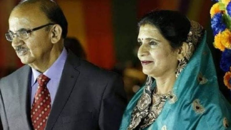 पहले पति को बिजली के झटके देकर जलाया

फिर अदालत में झाड़ा केमिस्ट्री का ज्ञान

MP हाईकोर्ट ने 60 साल की प्रोफेसर को लताड़ा, सुनाई उम्रकैद

hindi.opindia.com/news-updates/c…
