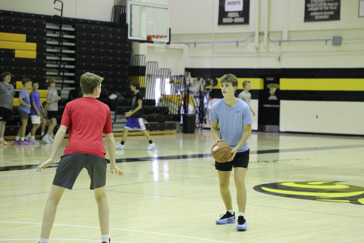 Randolph-Macon Hoops (@rmchoops) on Twitter photo AMAZING Day 3 of Camp filled with motivational speeches, team basketball, inspiring guest speakers, and thrilling buzzer beaters. HERE WE COME Championship Thursday! AMAZING Day 3 of Camp filled with motivational speeches, team basketball, inspiring guest speakers, and thrilling buzzer beaters. HERE WE COME Championship Thursday!