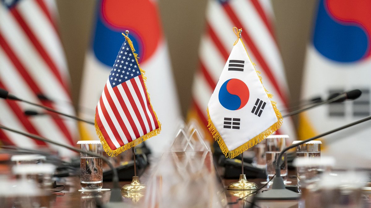 🚨 BREAKING : "La Corea del Sud annuncia un pacchetto da 200 miliardi di dollari simile al piano da 550 miliardi del Giappone"