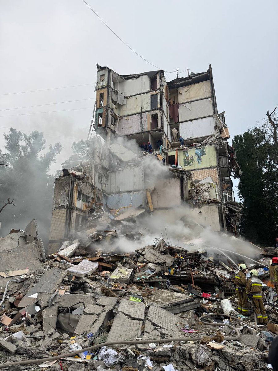 Russia has struck Kyiv again — at night the capital was attacked with missiles and drones.

According to preliminary data, 6 people were killed, including a six-year-old boy, and more than 50 were wounded. A school, a kindergarten, apartments, buildings and cars were damaged. One