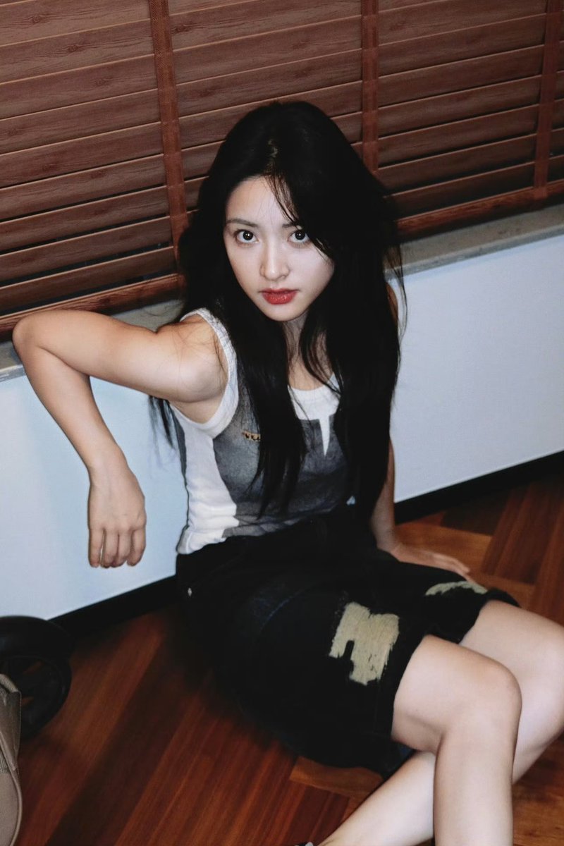 No face dont care - still sexy sultry pretty #shenyue