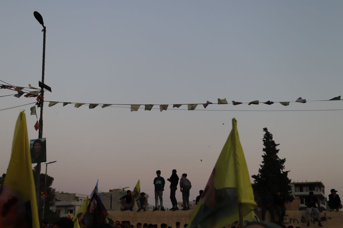 RISEUP4R0JAVA's tweet image. 🔥 Self defence goes hand to hand with the development of the communities, their values, and their culture for a free and inclusive democratic society.
The societies curve the path of life!
RESISTANCE IS LIFE!
#RiseUp4Rojava
✌️✌️✌️