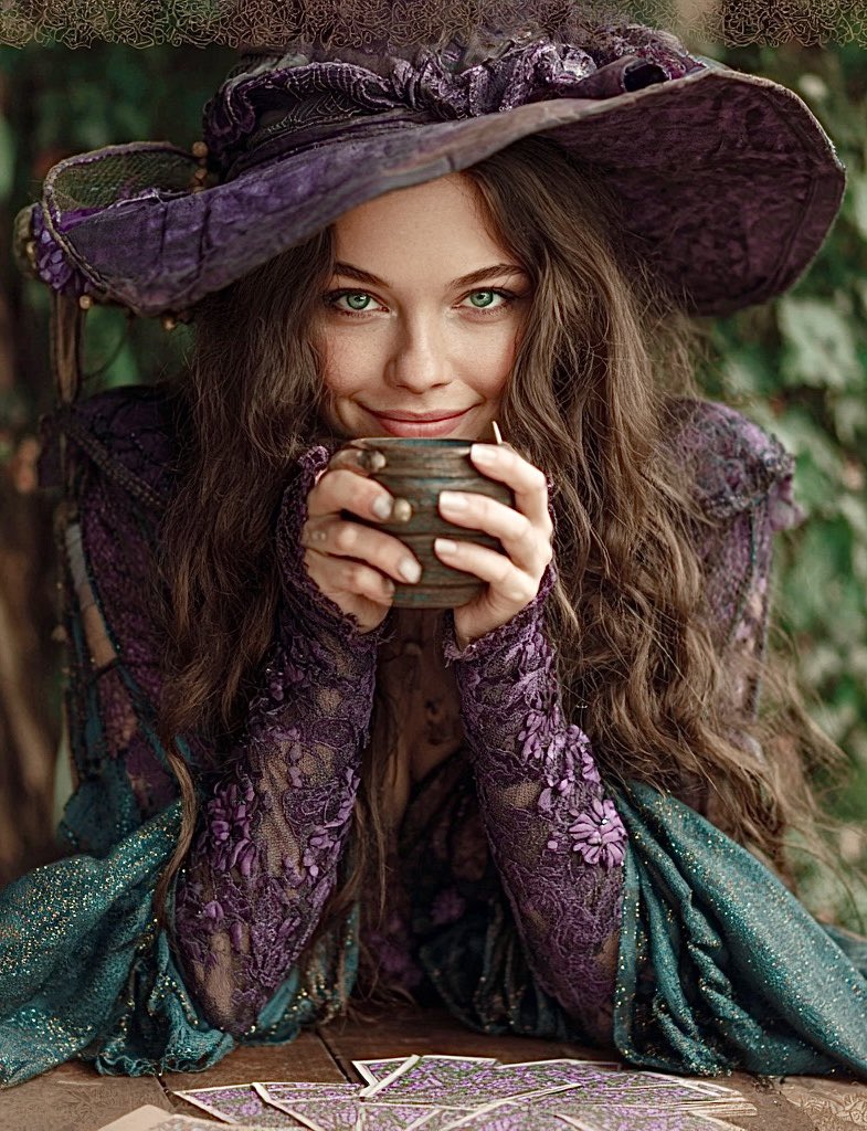 I wish you a magic Thursday 🪄✨☕️