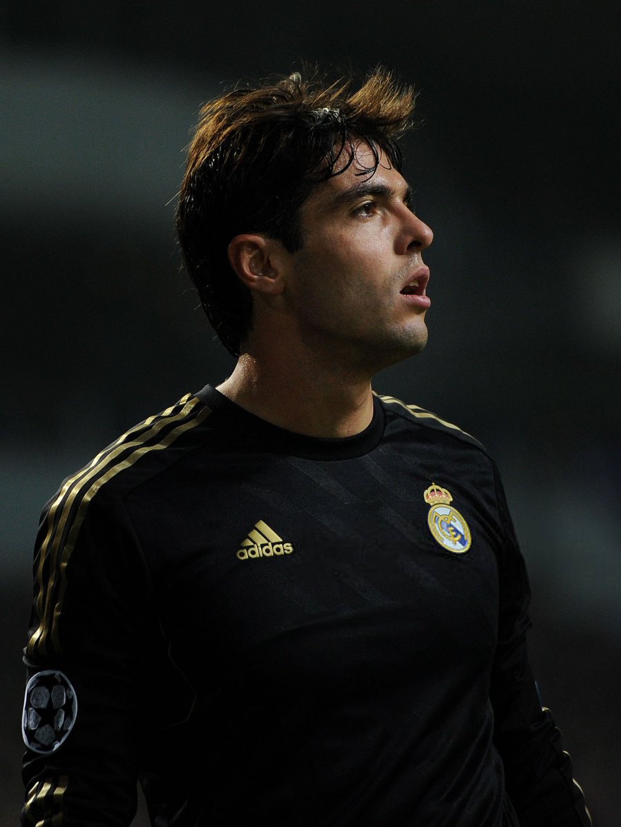 ✨ Sade, klas, siyah. Çünkü onlar Madrid.