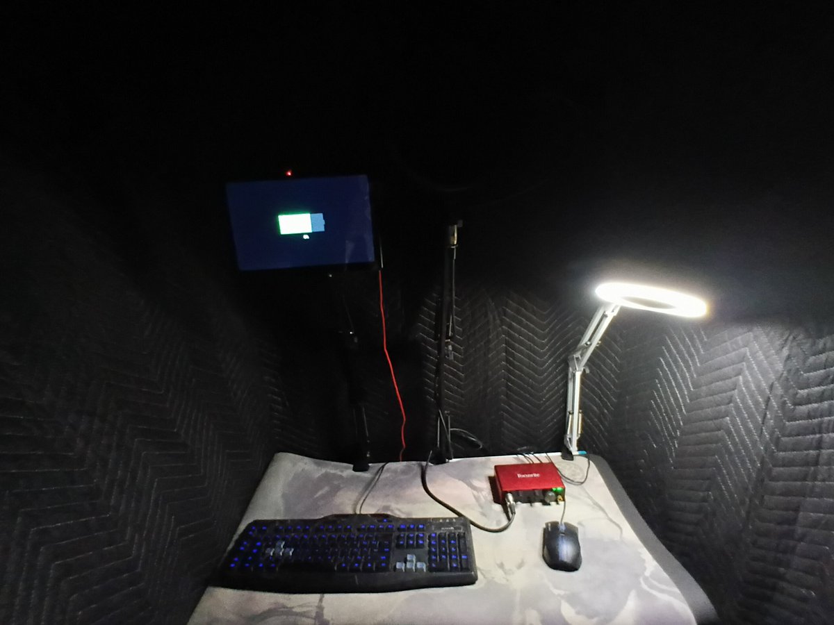 VOICE ACTORS!

I'M BACK IN BUSINESS BABY WOOOOO

I've been MIA since I've been moving to the new place and it's nice to be back to scream into the microphone (none of you are safe :v)

my new neighbors will hate me more :v