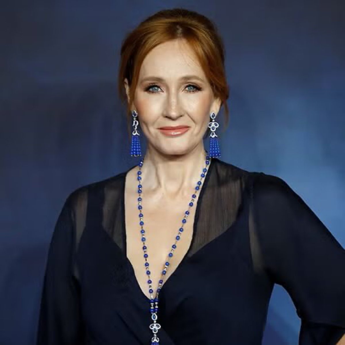 TheDailyHPotter's tweet photo. Happy 60th birthday J.K. Rowling 🥳 https://t.co/MPeWzTgXjz
