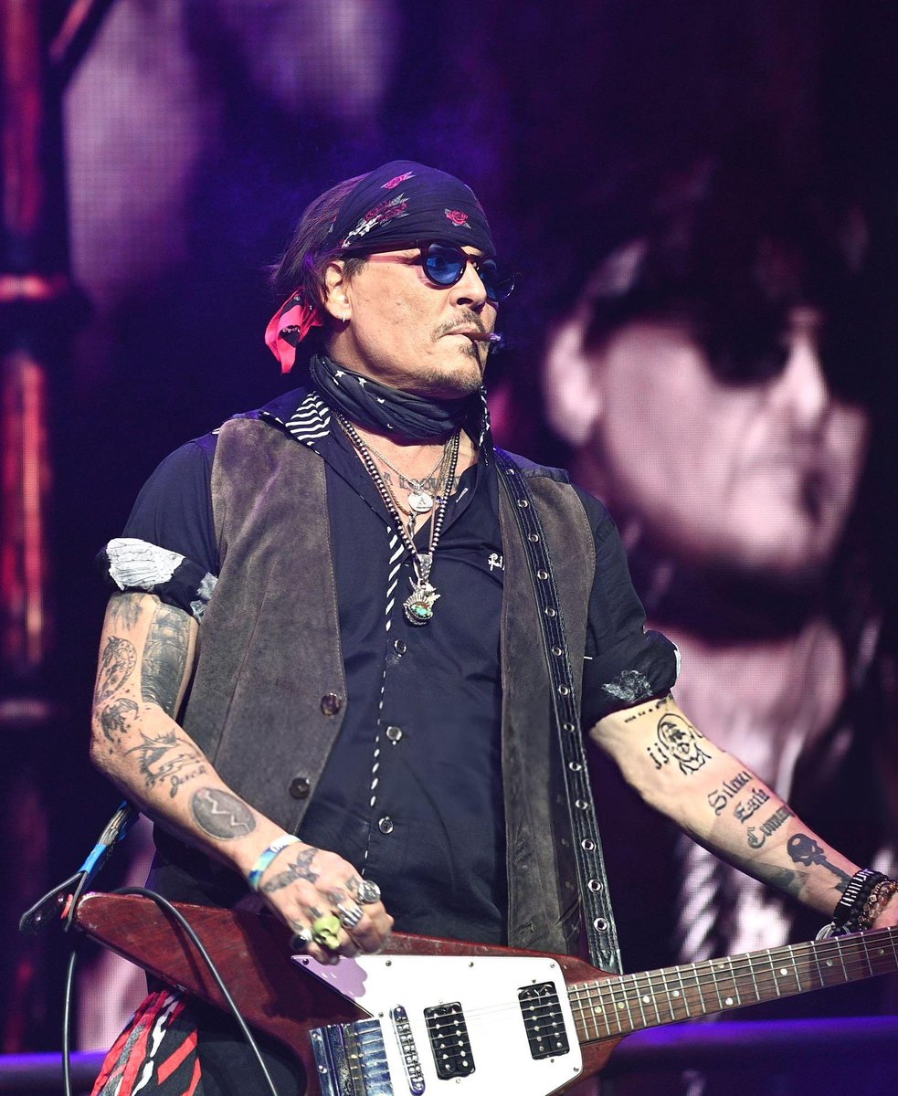 This man right here, Johnny Depp deserves an apology!