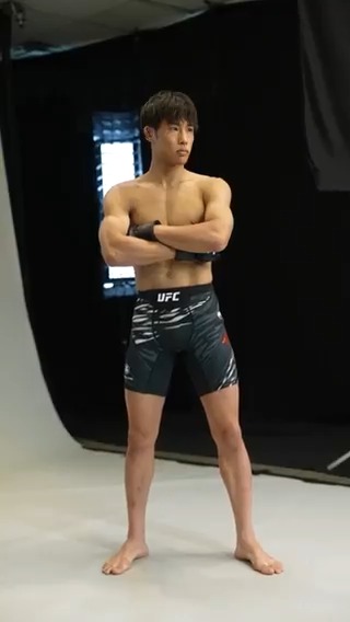 すれすれガレッジセール　ミドルキックバージョン UFC Japan on X