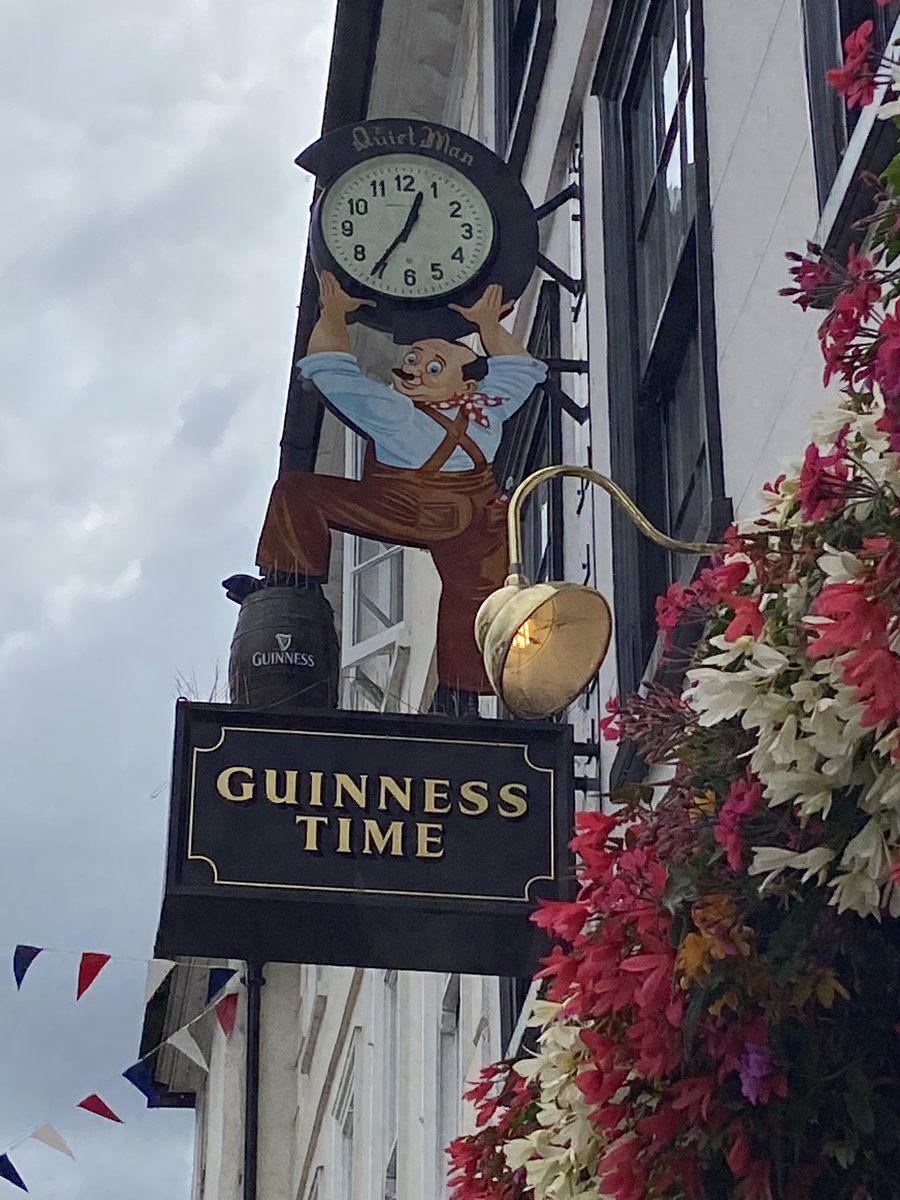 #pubsignthursday Something a little different from The Quiet Man in Ware, Herts