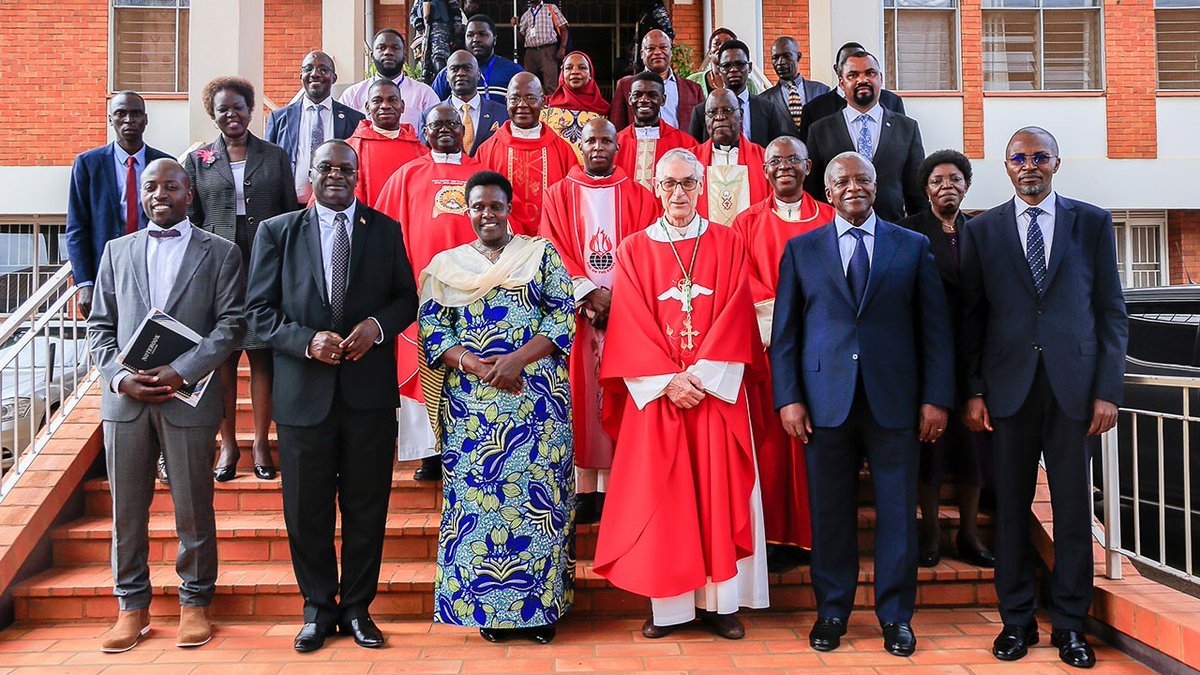 ⏪ #Throwback:  April 23, 2023

HE <a href="/jessica_alupo/">Vice President Jessica Alupo</a> and other dignitaries, pause for a group photo following the Red Mass and the launch of <a href="/CLASIOfficial/">Catholic Lawyers Society International</a> activities, including <a href="/kapatuniversity/">Karamoja Peace And Technology University (KAPATU)</a>, at St Augustine Institute, Nsambya.

Chief Guests' speech: youtu.be/8CO9YdE3brc