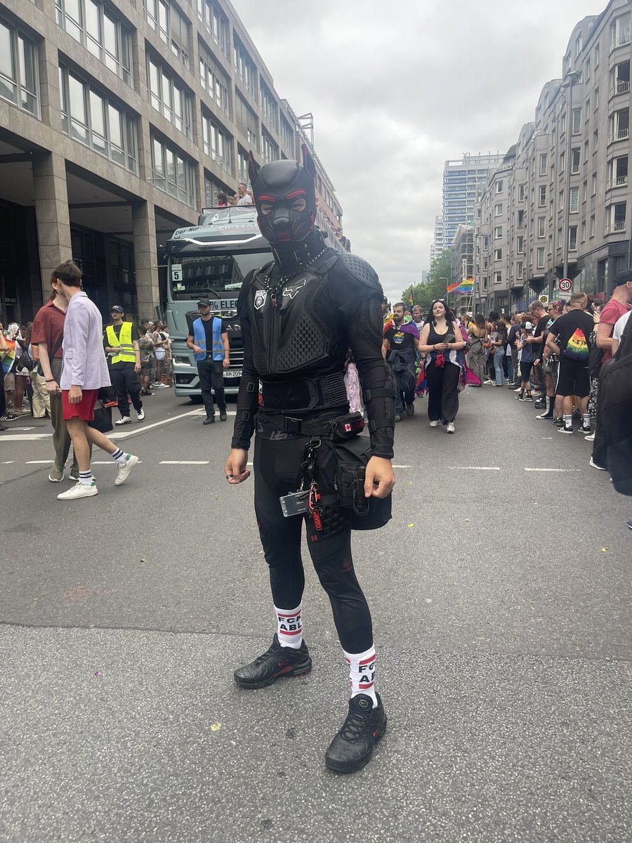 Hey all! I am going to mostly publish my content on bsky.app/profile/pupzak… from now on. Feel free to follow me. 🤭👀