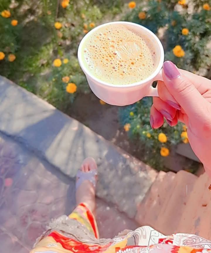 میرے نزدیک محبت وہی ہے جو روح کو تڑپا دے، باقی سب تو صرف گزرنے والے لمحے ہیں۔۔
🍂
