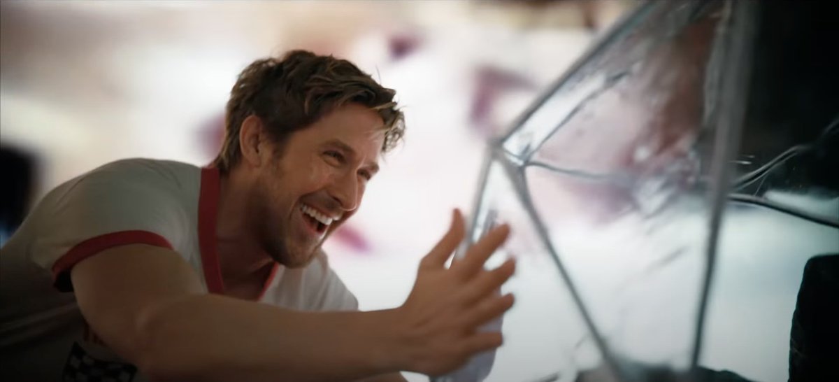 Drew Goddard on the relationship between Ryland and Rocky: "I have a note on my desk that says, ‘Communication is empathy, and empathy is communication,’ and that dictated every scene with these two characters who are always trying to see things from each other’s point of view".