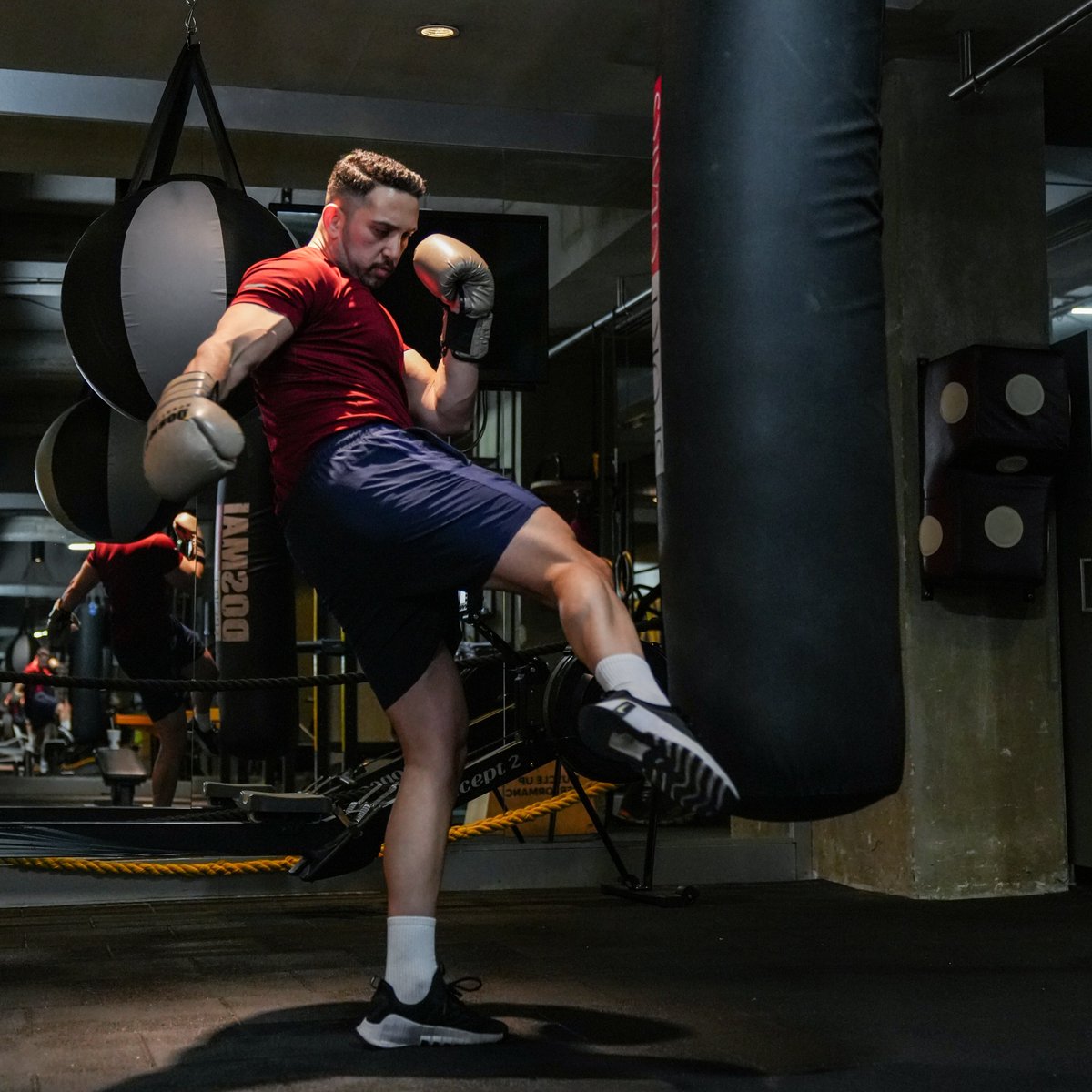 Nefesini dengele, ritmini bul. Güç sende.

Balance your breath, find your rhythm. The strength is within you.

#CVKSafiraSpaFitness #SafiraSpaFitness #Fitness