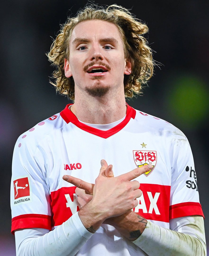 DeadlineDayLive's tweet photo. 🚨 Manchester United and Newcastle are set to be locked in ANOTHER transfer battle to land Nick Woltemade as their next striker.

(Source: Sun Sport) https://t.co/RO19nYsWq9