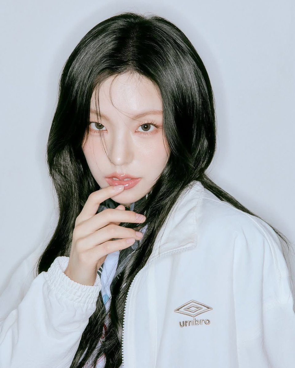 Lianthe. tweet media