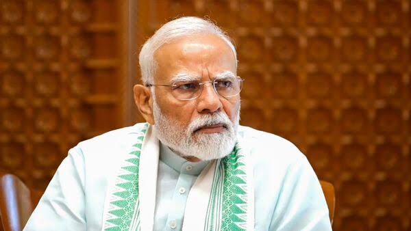 Nirmal Patel (@nirmalp50874121) on Twitter photo अमरीका के ट्रम्प सरकार द्वारा भारत पे टेरीफ 25% और पेलेंटी पे मोदी जी बैठक कर रहे हे...
अमरीका को उसी मे भाषा मे जवाब दिया जाएगा..
#pmmodiinuk
#AmitShah
#PMmodi
<a href="/Kisu_Patel_15/">Krishna Patel</a>
<a href="/TheBahubali_IND/">Amrendra Bahubali 🇮🇳</a>
<a href="/ocjain4/">Ocean Jain</a>
<a href="/mufaddal_vohra/">Mufaddal Vohra</a> अमरीका के ट्रम्प सरकार द्वारा भारत पे टेरीफ 25% और पेलेंटी पे मोदी जी बैठक कर रहे हे...
अमरीका को उसी मे भाषा मे जवाब दिया जाएगा..
#pmmodiinuk
#AmitShah
#PMmodi
<a href="/Kisu_Patel_15/">Krishna Patel</a>
<a href="/TheBahubali_IND/">Amrendra Bahubali 🇮🇳</a>
<a href="/ocjain4/">Ocean Jain</a>
<a href="/mufaddal_vohra/">Mufaddal Vohra</a>