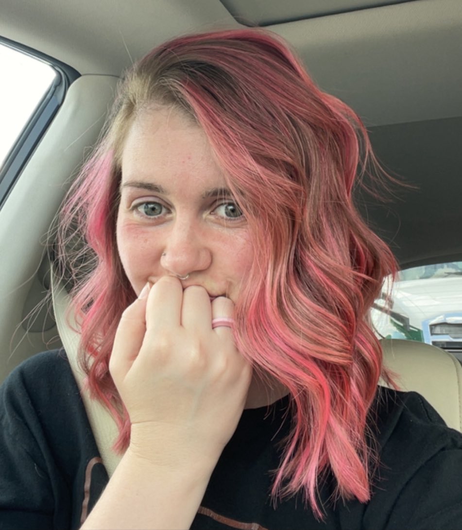 Obsessed with my hair 🌸🎀