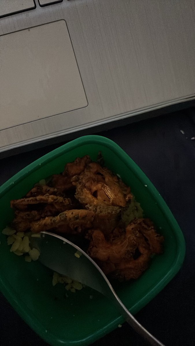 Never in my wildest dreams did I think I'd love “karele ka pakoda”🙂‍↕️