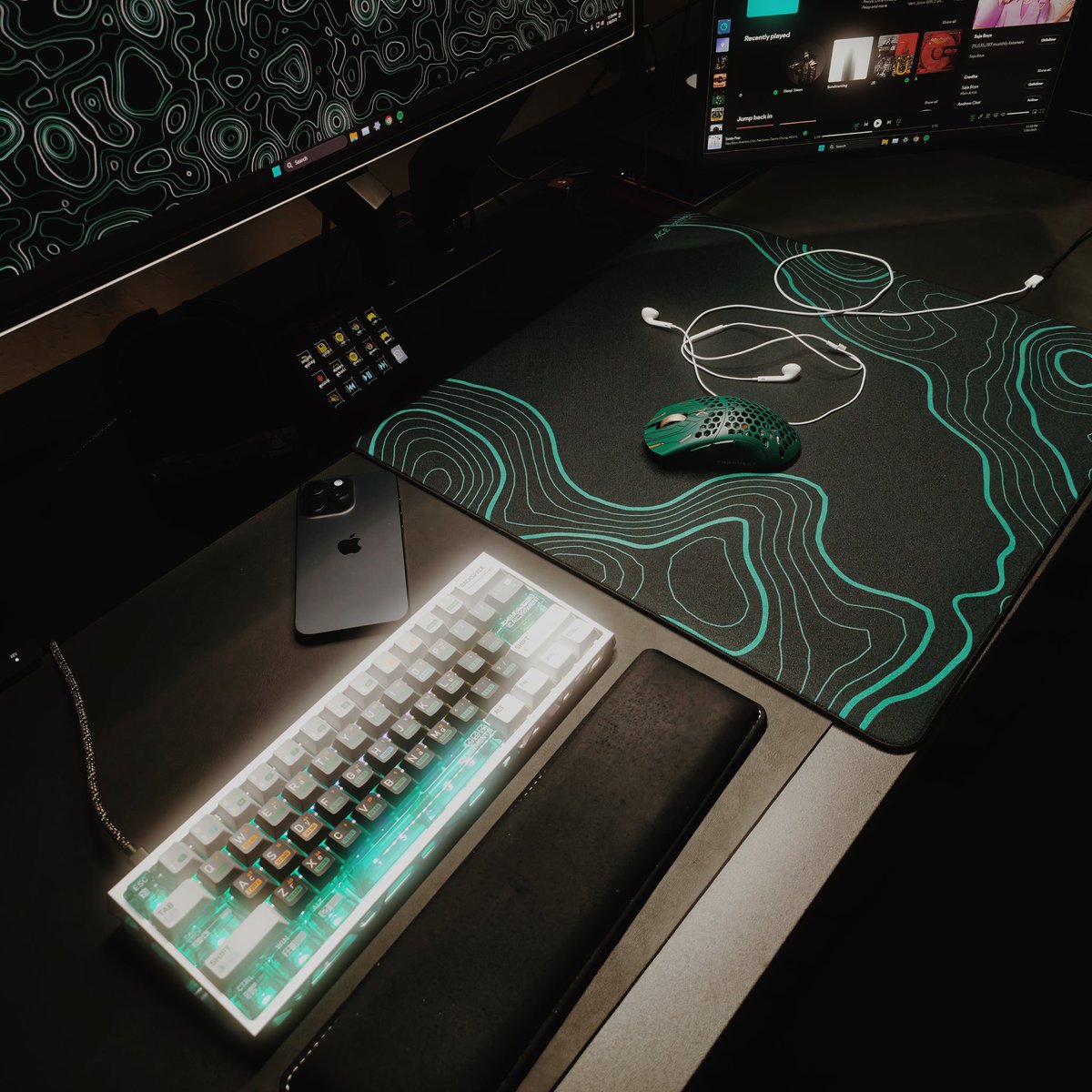cas (@ccasp1an) on Twitter photo My Midnight Camo bundle came in, this thing is clean as heck on my desk.
<a href="/XraypadOfficial/">X-RaypadOfficial</a> #ACEcontrol My Midnight Camo bundle came in, this thing is clean as heck on my desk.
<a href="/XraypadOfficial/">X-RaypadOfficial</a> #ACEcontrol