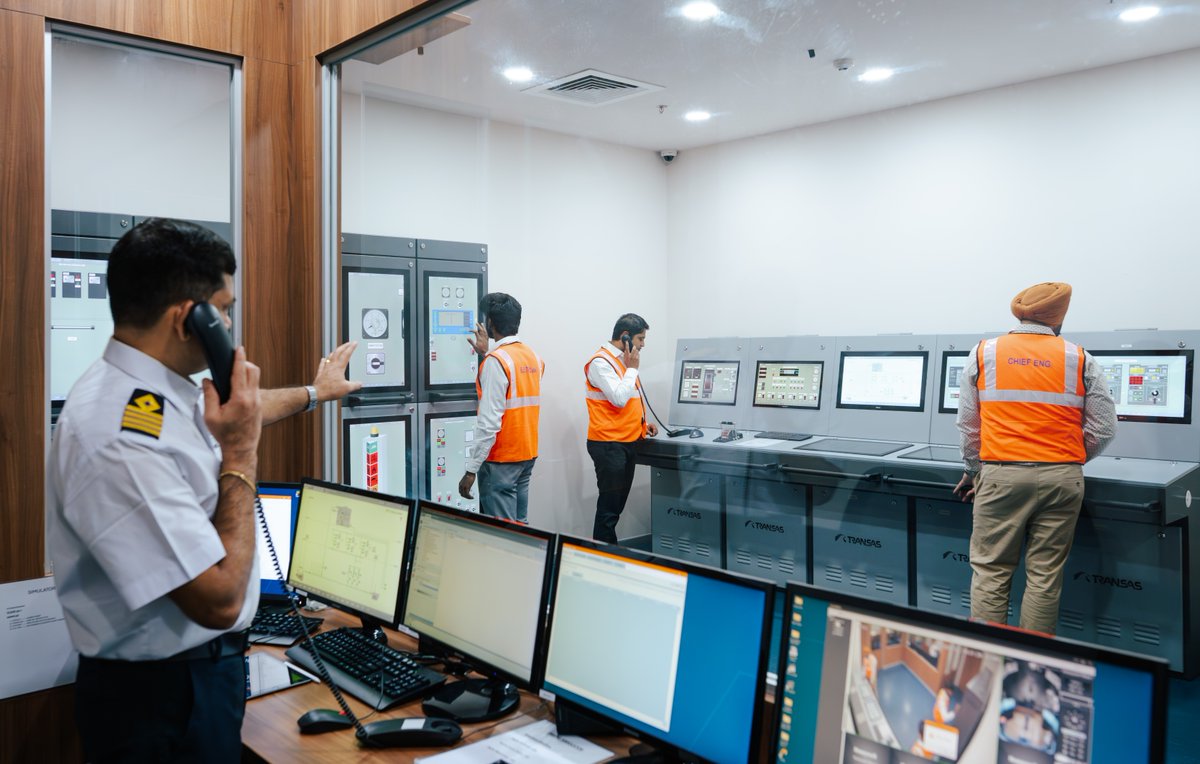 [PRESS RELEASE]
As the global shipping industry moves rapidly towards decarbonisation, BSM has launched its first methanol bunkering simulator at its Maritime Training Centre in Kochi, India, in partnership with Wärtsilä. More at: bs-shipmanagement.com/media-centre/a…
#shippingnews