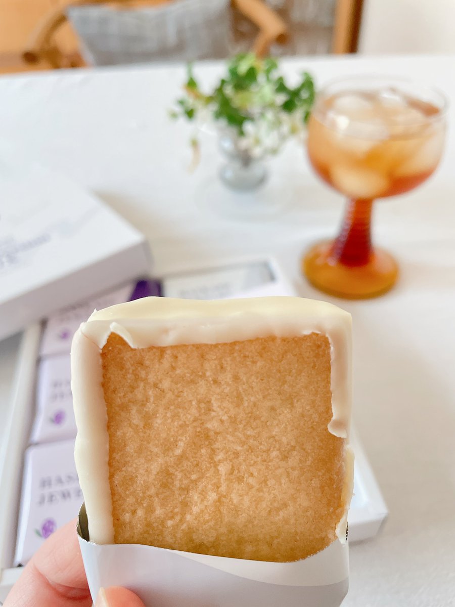 北海道のお土産
💎ハスカップジュエリー

とっても美味しい😋