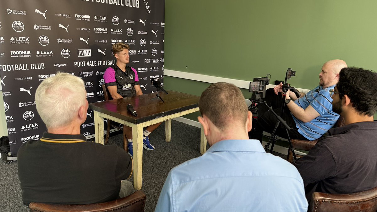 First pre-match press of the season is underway 🎤