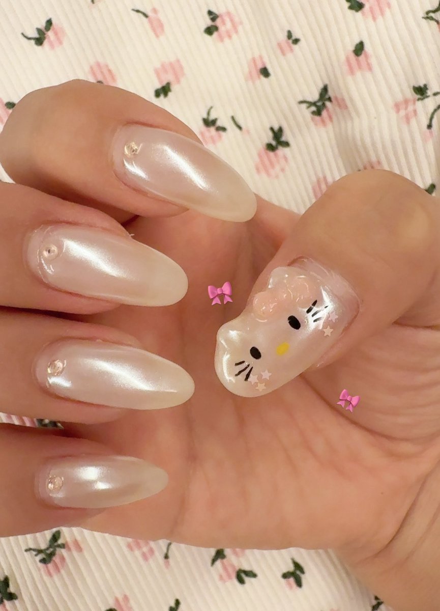 ネイルかわいい( ⸝⸝◜𖥦◝⸝⸝ )🎀 https://t.co/Wh7f9fv0YP