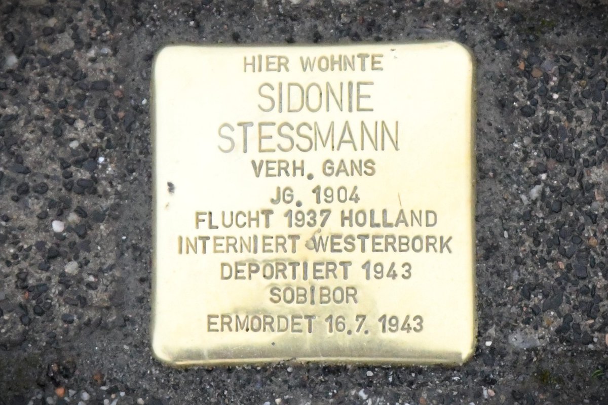 rai_deh's tweet image. #Stolpersteine in #Hallenberg: Erinnerung an die Opfer des #NS-Terrors stadtkapelle-hallenberg.de/seite/793263/s…… #StumblingStones #pierresdachoppement #Kamenyzmizelých #Struikelstenen #Pietrediinciampo #llambordes