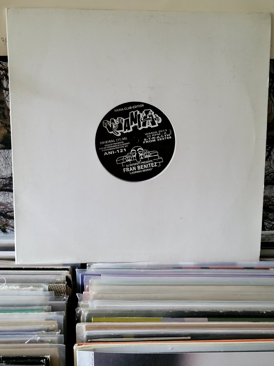 Lagrimas Negras - DJ Sotofett Presents Fran Benitez. 2013, Wania. Was gonna rush to supermarket but sudden downpour so a slo mo lunchtime groove #NowPlaying️