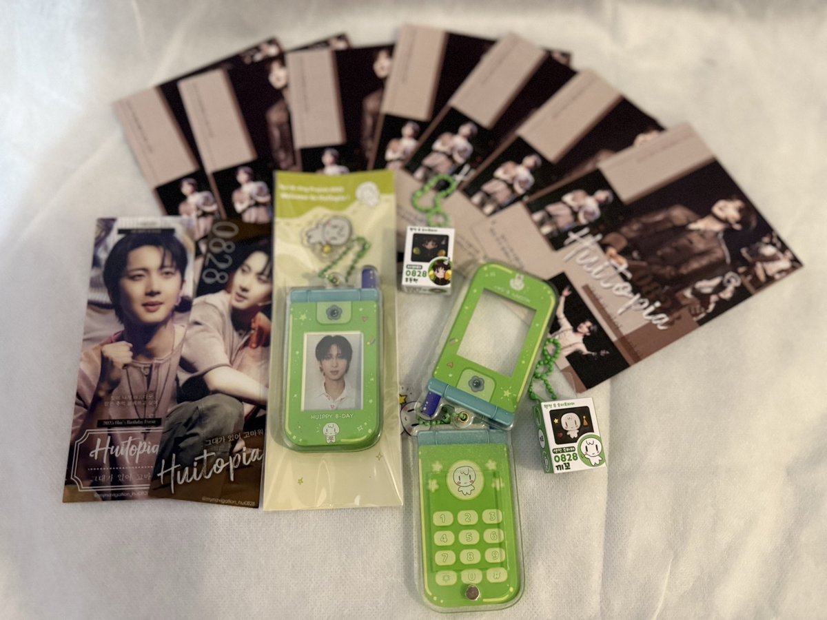 Gift for this year’s Birthday event 🎈 
Look forward to see Uni in the cafe 😽

  ࣪ ˖⟡˚౨ৎ⋆ 𝐇𝐮𝐢𝐭𝐨𝐩𝐢𝐚 ⋆౨ৎ˚⟡˖ ࣪   
🗓️  𝟐𝟎𝟐𝟓.𝟎𝟖.𝟐𝟕 - 𝟎𝟖.𝟐𝟖
☕️ 어퍼룸 

#이회택 #후이 #HUI #フイ
#PENTAGON #펜타곤 
#HAPPY_HUI_DAY 
#후이야그대가있어고마워