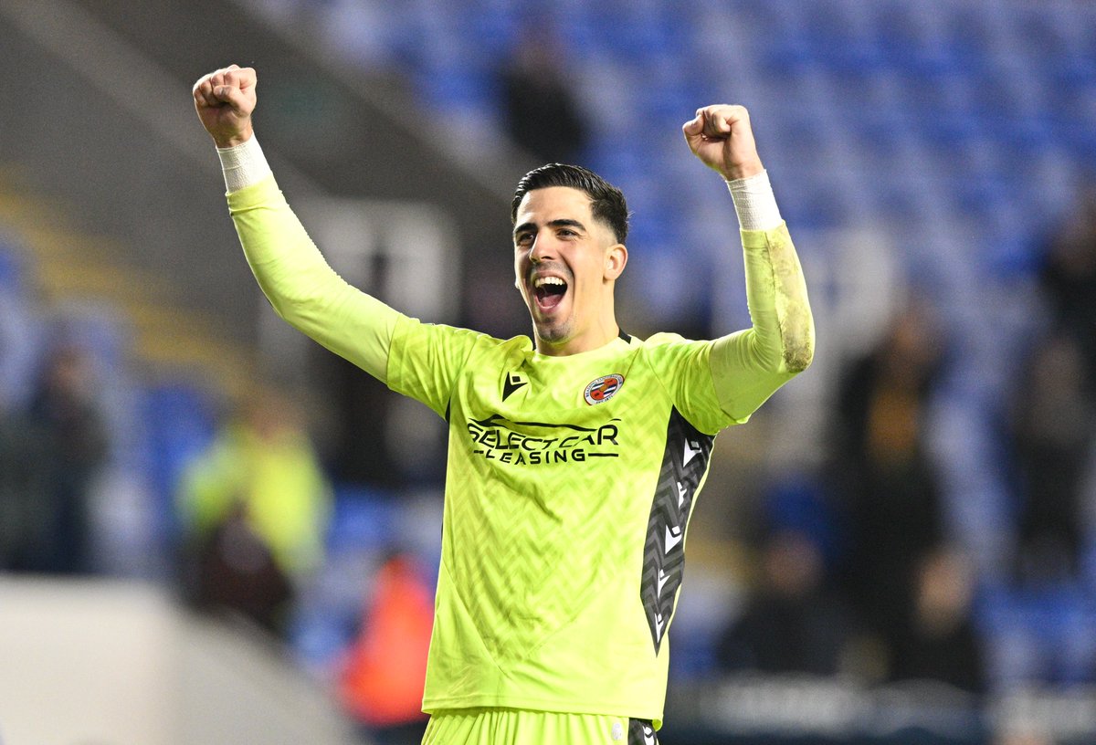 AndyPreston96's tweet photo. Lewis Wing appointed as new club captain. Joel Pereira as vice captain. #ReadingFC https://t.co/tbWrMfuyw7