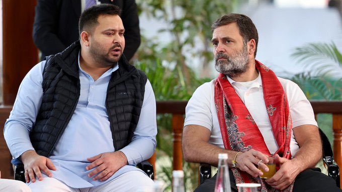 savedemocracyI's tweet photo. भाजपा सरकार को सत्ता से उखाड़ फेंकने के लिए क्या आप सब तैयार हैं ?

सभी साथी जवाब दें। 

नई सरकार बनायेंगे , शिक्षा व्यवस्था को सुधरेंगे🔥🔥
 #SSC_System_Sudharo https://t.co/gHx6tQCAxB