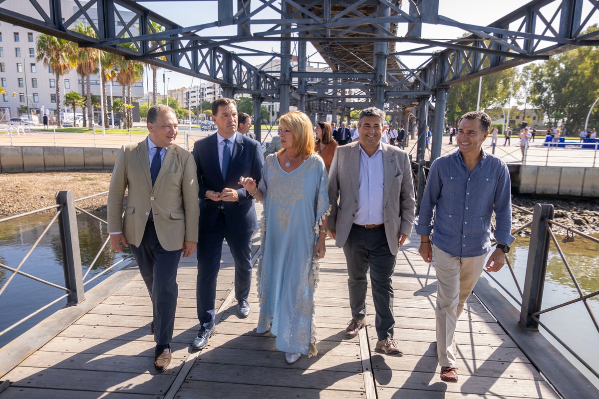 Ayuntamiento Huelva (@aytohuelva) on Twitter photo 🌉La unión del Muelle de la Compañía Rio Tinto ya es una realidad gracias la colaboración del Ayuntamiento, <a href="/APHuelva/">Puerto de Huelva</a> y la <a href="/AndaluciaJunta/">Junta de Andalucía</a>.
🔗Más información: acortar.link/5OZSKz 🌉La unión del Muelle de la Compañía Rio Tinto ya es una realidad gracias la colaboración del Ayuntamiento, <a href="/APHuelva/">Puerto de Huelva</a> y la <a href="/AndaluciaJunta/">Junta de Andalucía</a>.
🔗Más información: acortar.link/5OZSKz