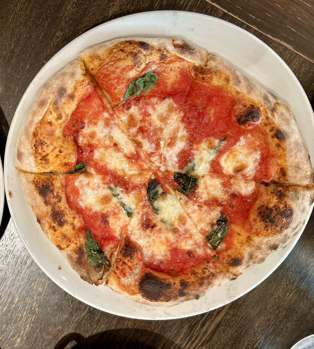 kyopan33's tweet photo. 🍕アモーレ木屋町
本格的なピザでとっても美味しかった✨
鴨川沿いで川床もあったよ〜

#京都 #kyoto #kawaramachi #河原町 #鴨川 #kamogawa https://t.co/G75HfsgOBX
