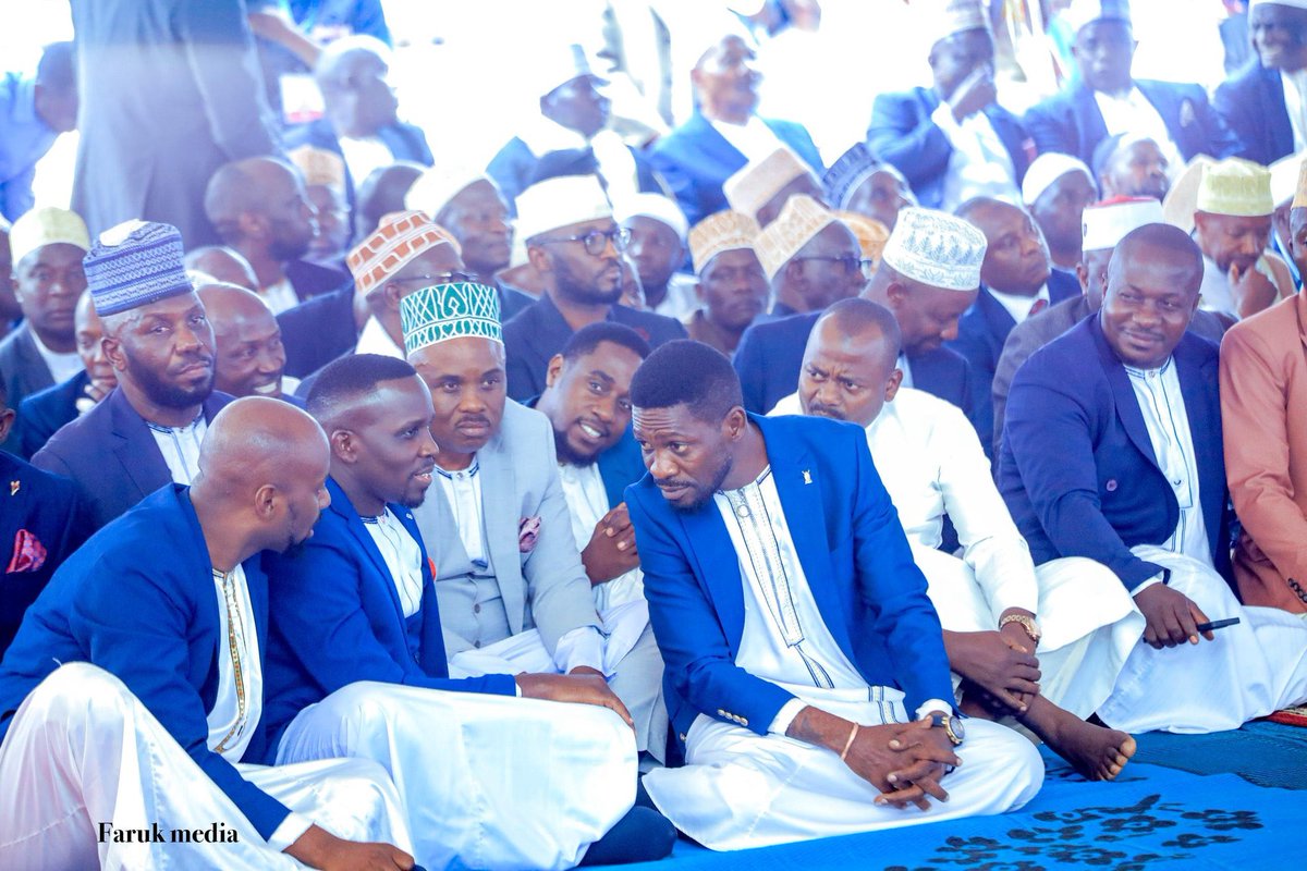 Location: Kibuli Mosque.

Happening now: 32nd coronation anniversary of Ssaabasajja Kabaka Ronald Muwenda Mutebi. 

Awangaale nyinimu 🙏