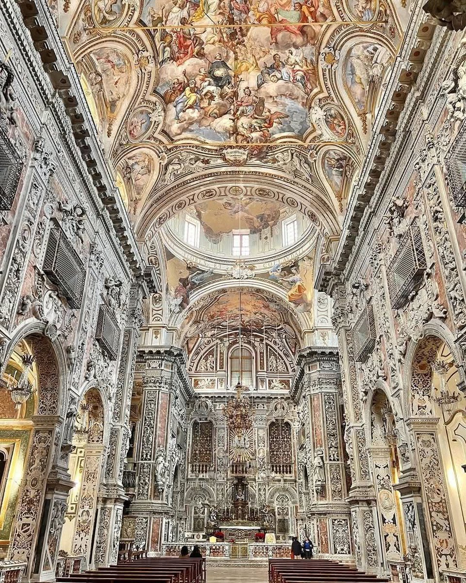[All'imperatore] Impara a conoscere Dio, Creatore del mondo, e il suo unico Figlio Gesù Cristo, il quale con la croce ha liberato l'umanità dall'inferno!
-S. Caterina d'Alessandria, 287–305

Chiesa di Santa Caterina d'Alessandria #Palermo🇮🇹
XVI secolo 
📸: @gira_con_noi_sicilia