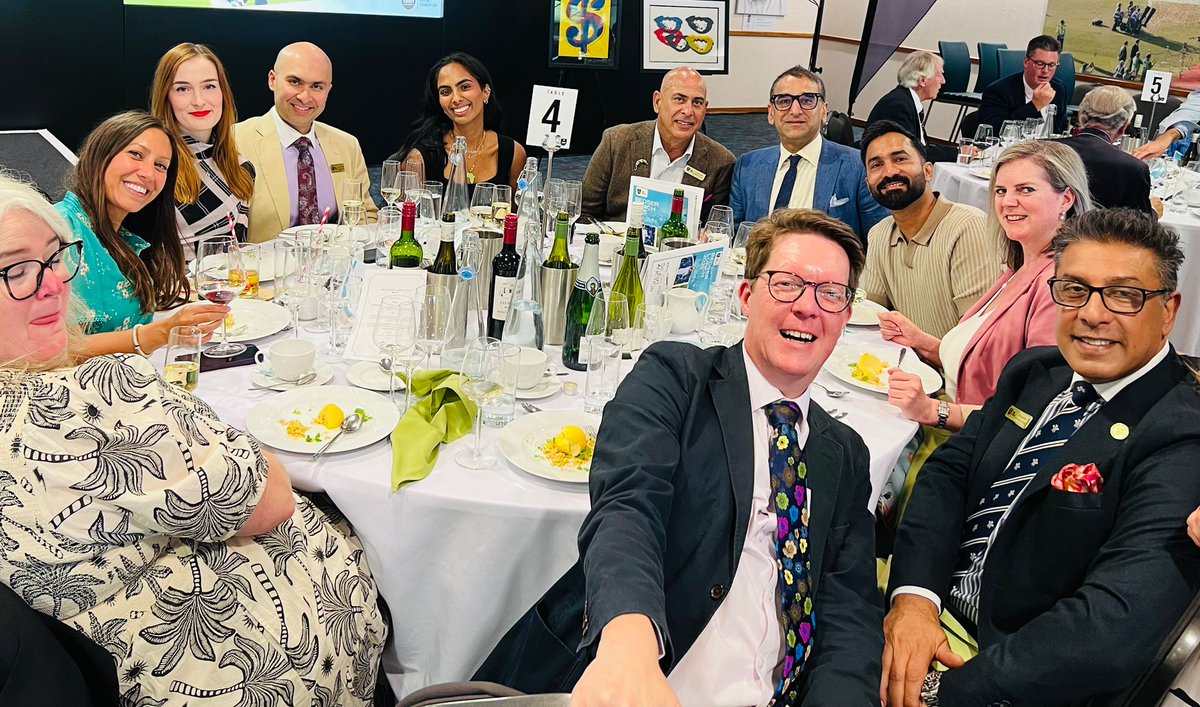 Lovely lunch a couple of days ago at the oval ground for  The annual Bedser lunch 

Thanks for the hospitality <a href="/bobqureshi130/">Bob Qureshi</a> and <a href="/chrishewitson/">Christine Hewitson</a>
Nice little q&amp;a with <a href="/norcrosscricket/">daniel norcross</a>  and <a href="/finnysteve/">Steven Finn</a>

Warm n fun 

#charity