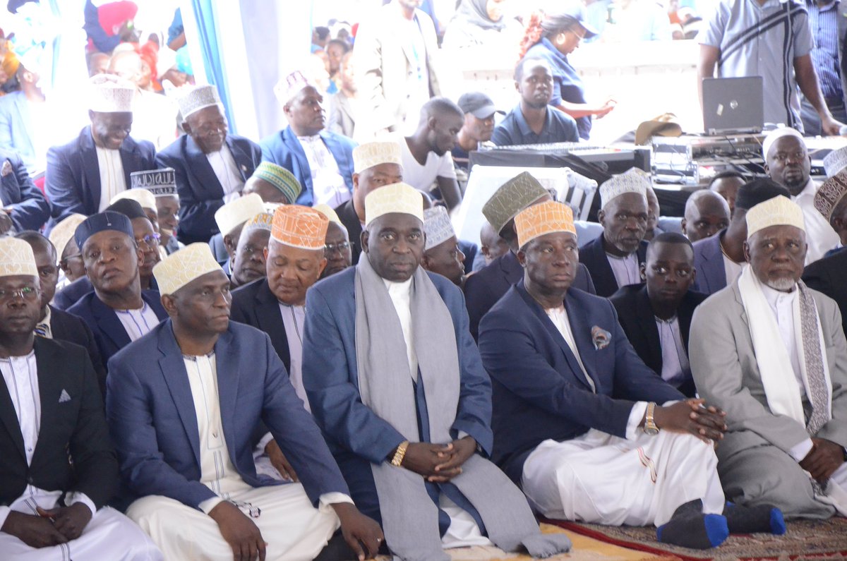 Katikiro <a href="/cpmayiga/">Charles Peter Mayiga</a>,Maama Nabagereka,Omulangiira Kintu wasajja ❤️
#Amatikkira32