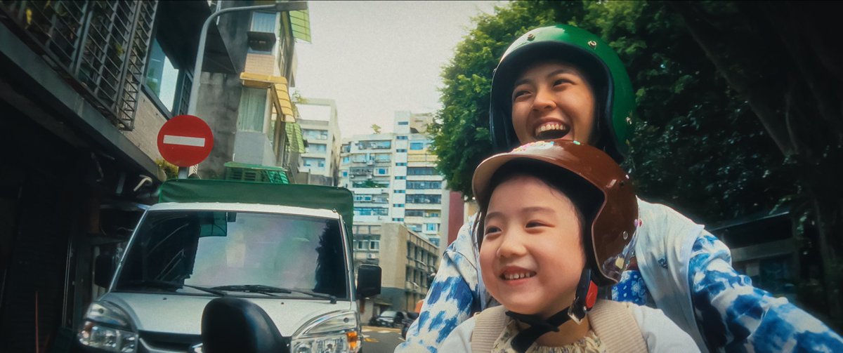 Liselotte Vanophem (@lvanophem) on Twitter photo Shih-Ching Tsou's latest movie, ‘Left-handed girl’, will come to select UK cinemas on the 14th of November and to Netflix two weeks later. The film, which had its world premiere at the <a href="/Festival_Cannes/">Festival de Cannes</a>, is co-written and co-produced by Sean Baker (‘Anora’). #lefthandedgirl #movie Shih-Ching Tsou's latest movie, ‘Left-handed girl’, will come to select UK cinemas on the 14th of November and to Netflix two weeks later. The film, which had its world premiere at the <a href="/Festival_Cannes/">Festival de Cannes</a>, is co-written and co-produced by Sean Baker (‘Anora’). #lefthandedgirl #movie