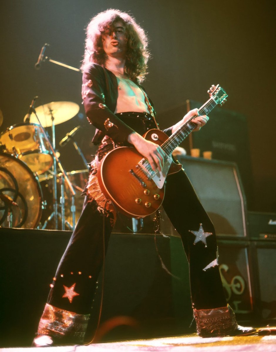 Happy Thursday, rockers
Let's make today legendary...😊🎶🎸