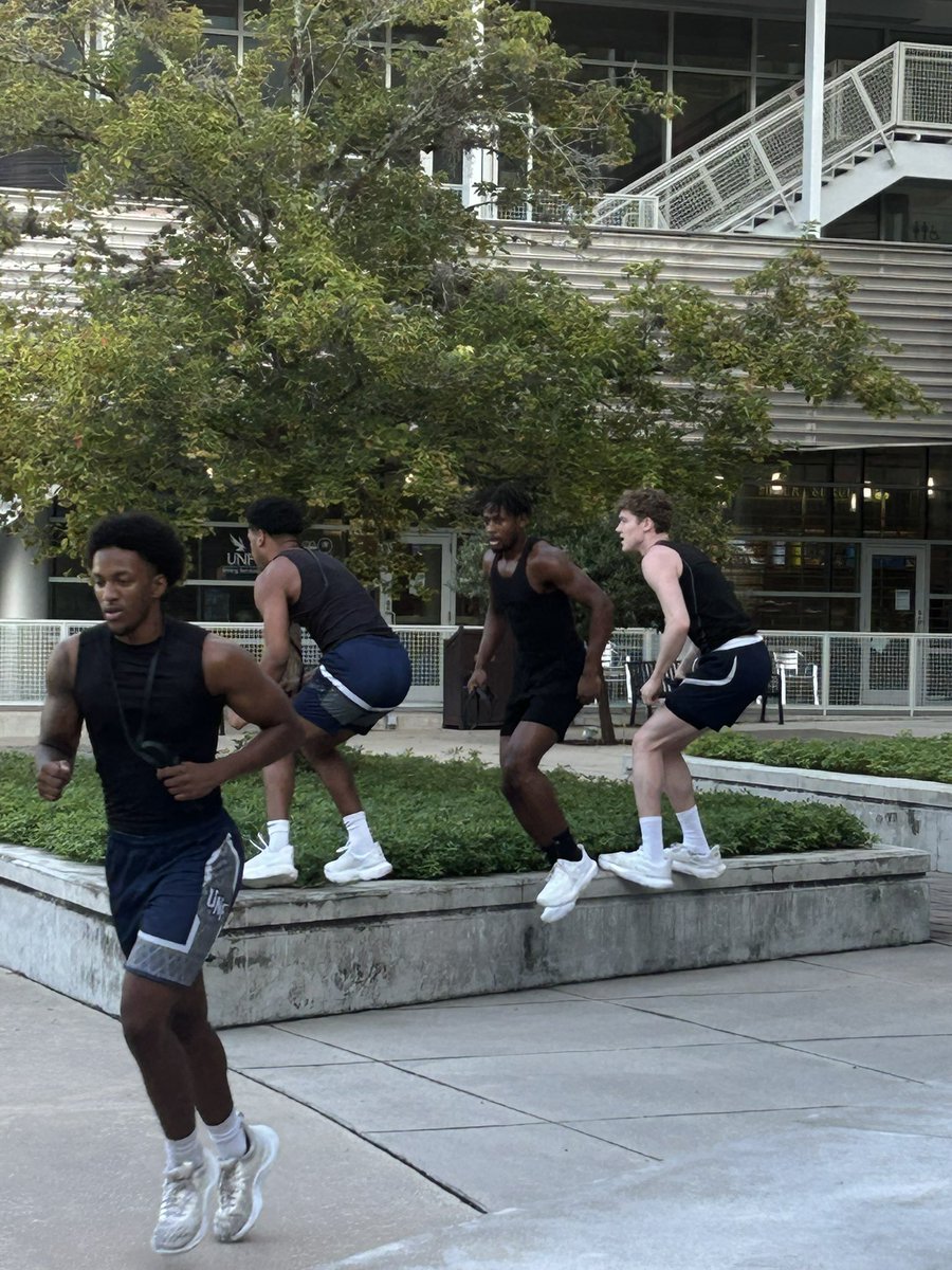 Bobby Kennen tweet media