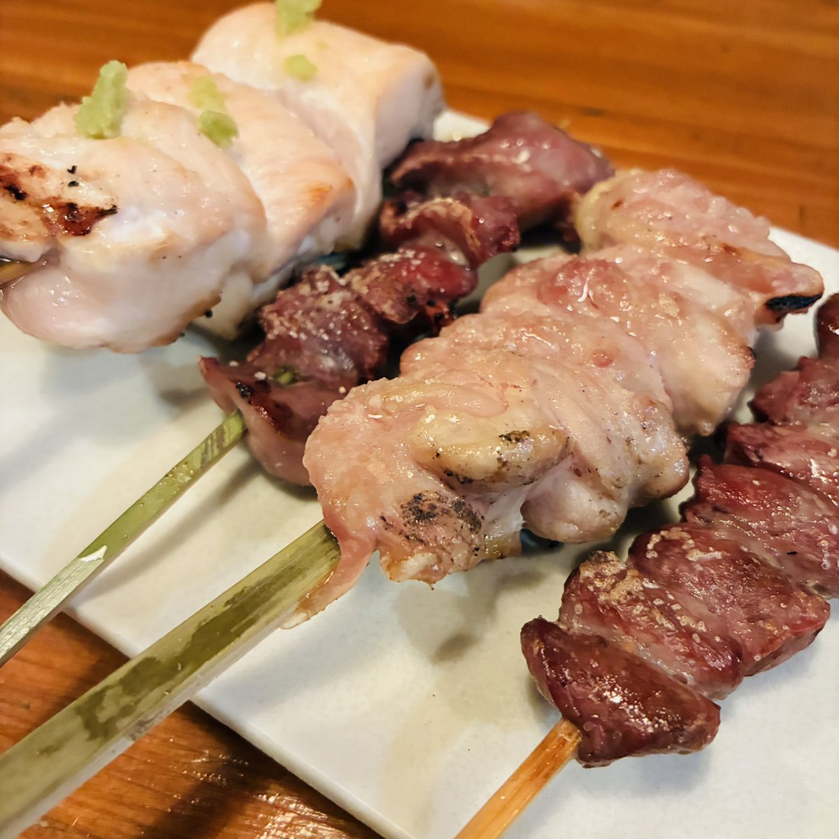 【とり衛門 仙川店】

仙川で「おすすめ焼き鳥と言えば？」と聞くと、誰に聞いてもドラフト3位以内に必ず名前が挙がるのがこのお店✨🐓