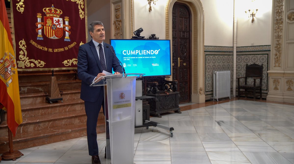 Delegación del Gobierno en Andalucía (@dgobandalucia) on Twitter photo ✅El delegado del Gobierno 🇪🇸 hace balance de las políticas del Ejecutivo en #Andalucía al cumplirse 2⃣ años de legislatura
🗣️<a href="/PedroFdezGob/">Pedro Fernández</a> “Por los recursos históricos, inversiones y medidas de protección social, el Gobierno de Pedro Sánchez es el que más conviene a Andalucía” ✅El delegado del Gobierno 🇪🇸 hace balance de las políticas del Ejecutivo en #Andalucía al cumplirse 2⃣ años de legislatura
🗣️<a href="/PedroFdezGob/">Pedro Fernández</a> “Por los recursos históricos, inversiones y medidas de protección social, el Gobierno de Pedro Sánchez es el que más conviene a Andalucía”
